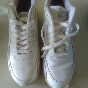 Women's white Nike Air Max 90 size 8.5